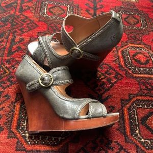 FRYE Gretta criss cross teal high wedge peep toe